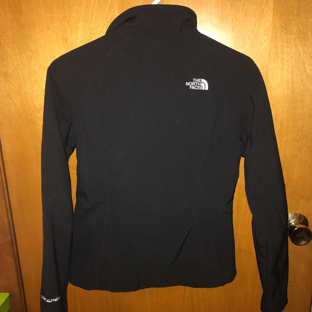 North face - Picture 3 of 3